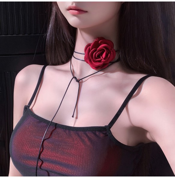 FEE ET MOI - Rose Flower Choker Necklace